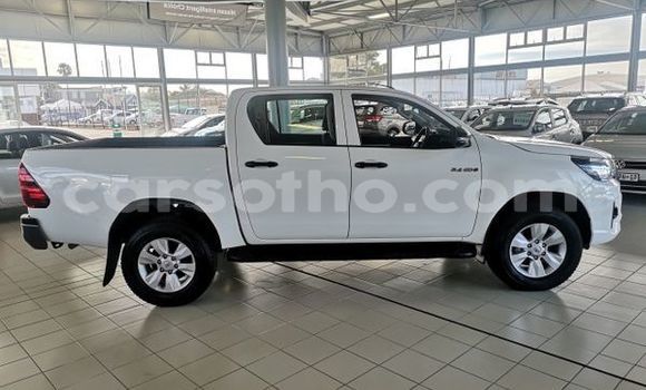 Buy Used Toyota Hilux White Car in Butha Buthe in Butha-Buthe Buy Used Toyota Hilux White Car in Butha Buthe in Butha-Buthe