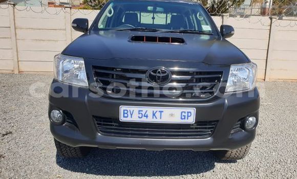 Buy Used Toyota Hilux Black Car in Butha Buthe in Butha-Buthe Buy Used Toyota Hilux Black Car in Butha Buthe in Butha-Buthe