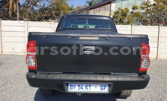 Buy Used Toyota Hilux Black Car in Butha Buthe in Butha-Buthe Buy Used Toyota Hilux Black Car in Butha Buthe in Butha-Buthe