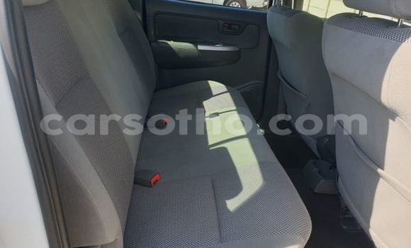 Buy Used Toyota Hilux Black Car in Butha Buthe in Butha-Buthe Buy Used Toyota Hilux Black Car in Butha Buthe in Butha-Buthe