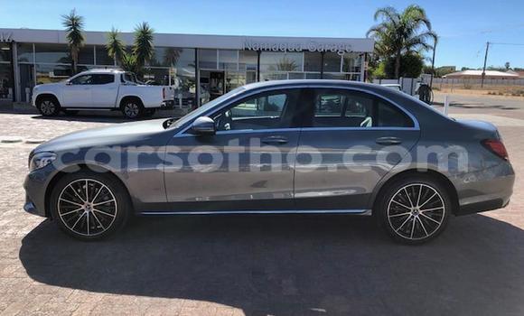 Acheter Occasion Voiture Mercedes-Benz C–Class Blanc à Butha–Buthe, Thaba-Tseka Acheter Occasion Voiture Mercedes-Benz C–Class Blanc à Butha–Buthe, Thaba-Tseka