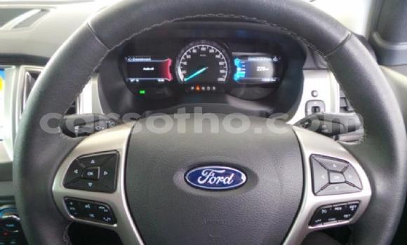 Acheter Occasion Voiture Ford Everest Blanc à Butha–Buthe, Thaba-Tseka Acheter Occasion Voiture Ford Everest Blanc à Butha–Buthe, Thaba-Tseka