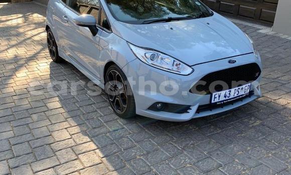 Sayi Na hannu Ford Fiesta ST Silver Mota in Mafeteng a Mafeteng Sayi Na hannu Ford Fiesta ST Silver Mota in Mafeteng a Mafeteng