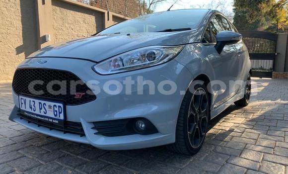 Sayi Na hannu Ford Fiesta ST Silver Mota in Mafeteng a Mafeteng Sayi Na hannu Ford Fiesta ST Silver Mota in Mafeteng a Mafeteng