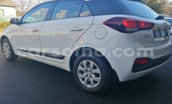 Buy Used Hyundai i20 White Car in Maseru in Maseru Buy Used Hyundai i20 White Car in Maseru in Maseru