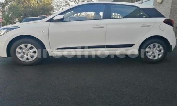 Buy Used Hyundai i20 White Car in Maseru in Maseru Buy Used Hyundai i20 White Car in Maseru in Maseru