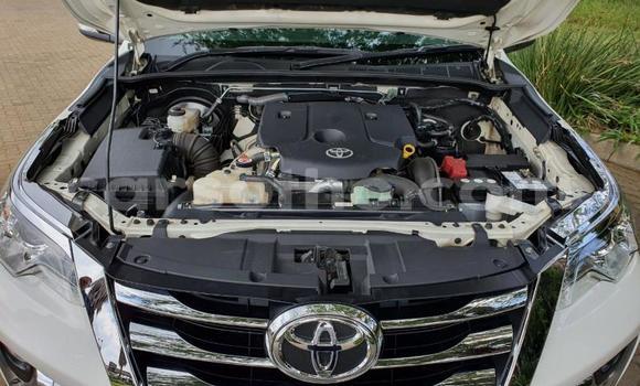 Buy Used Toyota Fortuner White Car in Maseru in Maseru Buy Used Toyota Fortuner White Car in Maseru in Maseru
