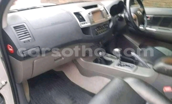 Acheter Occasion Voiture Toyota Hilux Gris à Maseru, Maseru Acheter Occasion Voiture Toyota Hilux Gris à Maseru, Maseru
