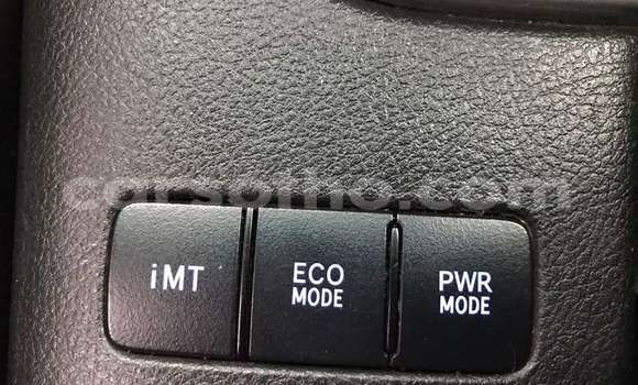 Buy Used Toyota Hilux White Car in Maseru in Maseru Buy Used Toyota Hilux White Car in Maseru in Maseru