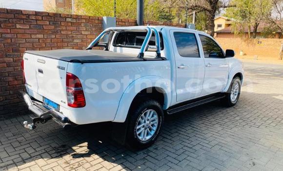 Acheter Occasion Voiture Toyota Hilux Blanc à Import - Dubai, Maseru Acheter Occasion Voiture Toyota Hilux Blanc à Import - Dubai, Maseru
