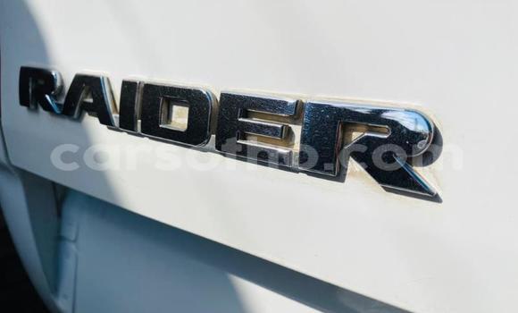 Acheter Occasion Voiture Toyota Hilux Blanc à Import - Dubai, Maseru Acheter Occasion Voiture Toyota Hilux Blanc à Import - Dubai, Maseru