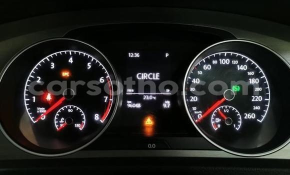 Acheter Occasion Voiture Volkswagen Polo Bleu à Import - Dubai, Maseru Acheter Occasion Voiture Volkswagen Polo Bleu à Import - Dubai, Maseru