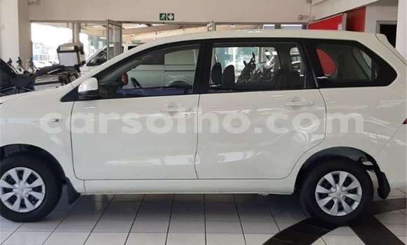 Buy Used Toyota Avanza White Car in Maseru in Maseru Buy Used Toyota Avanza White Car in Maseru in Maseru