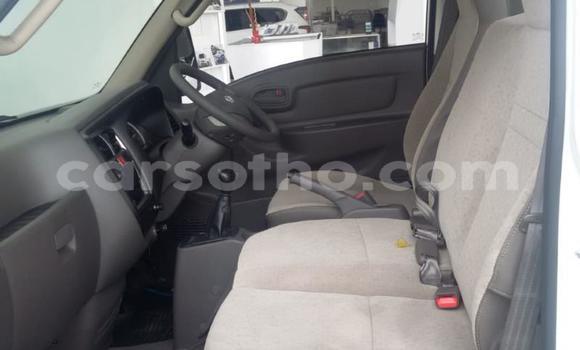 Acheter Occasion Voiture Hyundai H200 Blanc à Maseru, Maseru Acheter Occasion Voiture Hyundai H200 Blanc à Maseru, Maseru