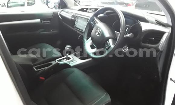 Buy Used Toyota Hilux White Car in Maseru in Maseru Buy Used Toyota Hilux White Car in Maseru in Maseru