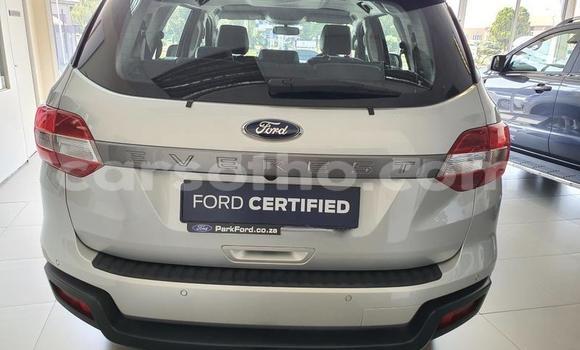 اشتري مستعمل Ford Everest White سيارة في Maputsoe في Leribe اشتري مستعمل Ford Everest White سيارة في Maputsoe في Leribe