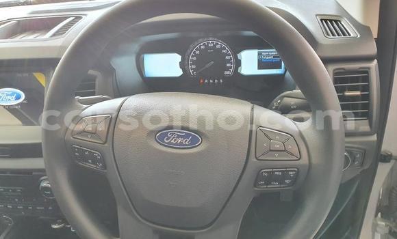 اشتري مستعمل Ford Everest White سيارة في Maputsoe في Leribe اشتري مستعمل Ford Everest White سيارة في Maputsoe في Leribe
