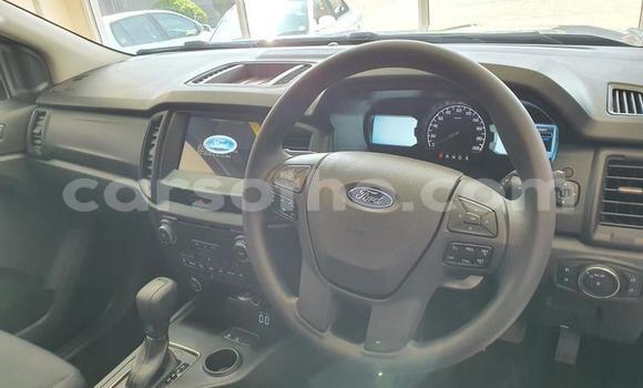 اشتري مستعمل Ford Everest White سيارة في Maputsoe في Leribe اشتري مستعمل Ford Everest White سيارة في Maputsoe في Leribe