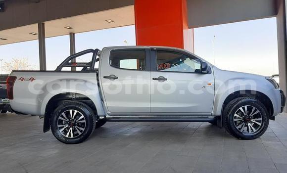 Acheter Occasion Voiture Isuzu KB Gris à Maseru, Maseru Acheter Occasion Voiture Isuzu KB Gris à Maseru, Maseru