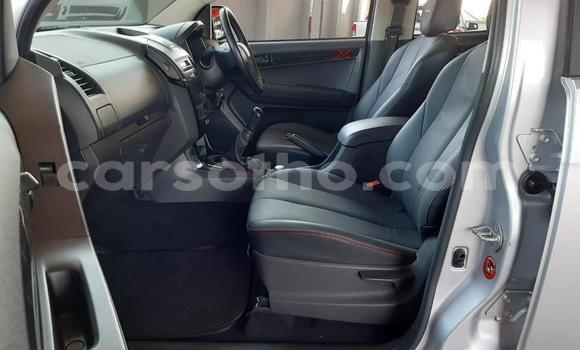 Acheter Occasion Voiture Isuzu KB Gris à Maseru, Maseru Acheter Occasion Voiture Isuzu KB Gris à Maseru, Maseru