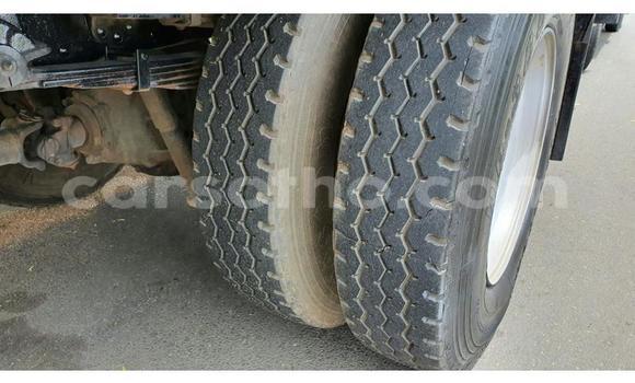 Acheter Occasion Voiture Nissan Urvan Blanc à Maseru, Maseru Acheter Occasion Voiture Nissan Urvan Blanc à Maseru, Maseru