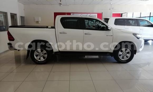 Buy Used Toyota Hilux White Car in Butha Buthe in Butha-Buthe Buy Used Toyota Hilux White Car in Butha Buthe in Butha-Buthe