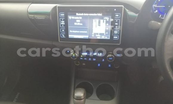 Buy Used Toyota Hilux White Car in Butha Buthe in Butha-Buthe Buy Used Toyota Hilux White Car in Butha Buthe in Butha-Buthe