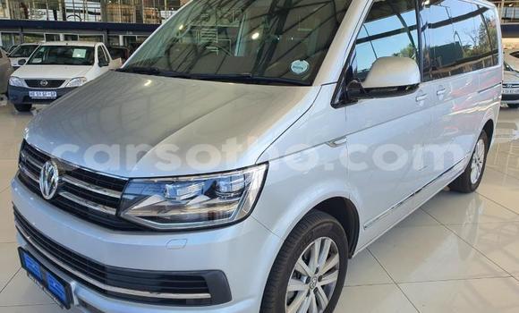 Buy Used Volkswagen Caravelle Silver Car in Maseru in Maseru Buy Used Volkswagen Caravelle Silver Car in Maseru in Maseru