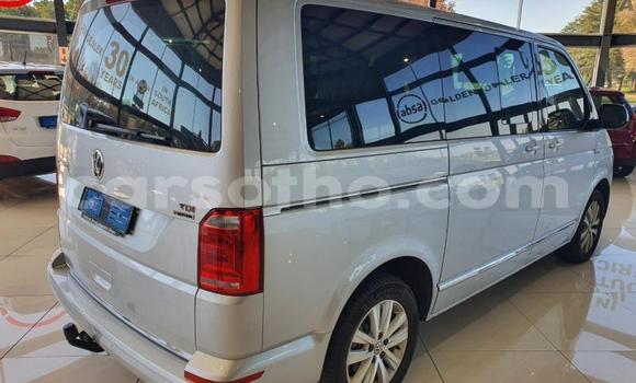 Buy Used Volkswagen Caravelle Silver Car in Maseru in Maseru Buy Used Volkswagen Caravelle Silver Car in Maseru in Maseru