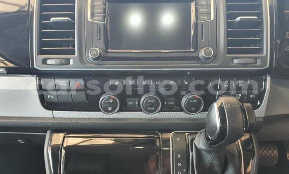 Buy Used Volkswagen Caravelle Silver Car in Maseru in Maseru Buy Used Volkswagen Caravelle Silver Car in Maseru in Maseru