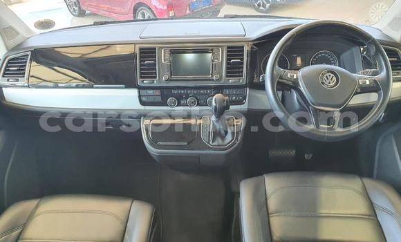 Buy Used Volkswagen Caravelle Silver Car in Maseru in Maseru Buy Used Volkswagen Caravelle Silver Car in Maseru in Maseru
