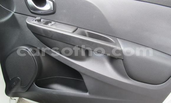 Buy Used Renault Clio White Car in Maseru in Maseru Buy Used Renault Clio White Car in Maseru in Maseru