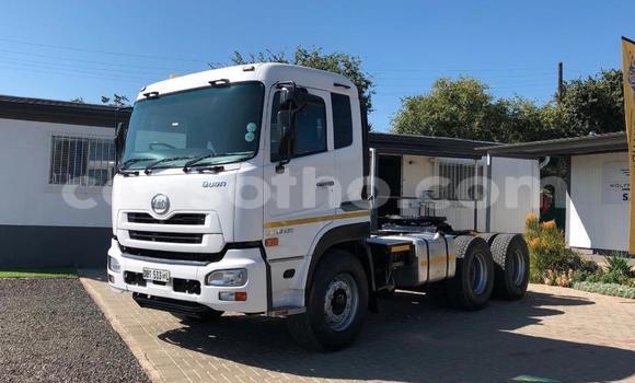 Acheter Occasion Voiture Nissan Urvan Blanc à Maseru, Maseru Acheter Occasion Voiture Nissan Urvan Blanc à Maseru, Maseru
