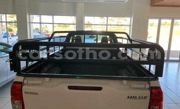 Acheter Occasion Voiture Toyota Hilux Blanc à Maseru, Maseru Acheter Occasion Voiture Toyota Hilux Blanc à Maseru, Maseru