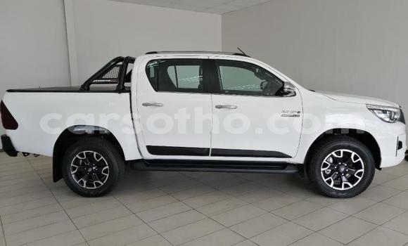 اشتري جديد Toyota Hilux Green سيارة في Maseru في Maseru اشتري جديد Toyota Hilux Green سيارة في Maseru في Maseru