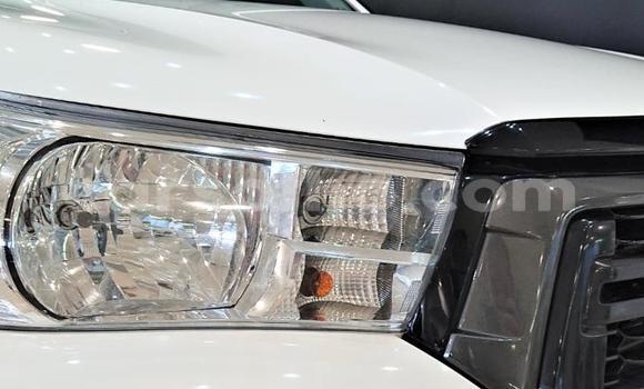 Acheter Occasion Voiture Toyota Hilux Blanc à Maseru, Maseru Acheter Occasion Voiture Toyota Hilux Blanc à Maseru, Maseru