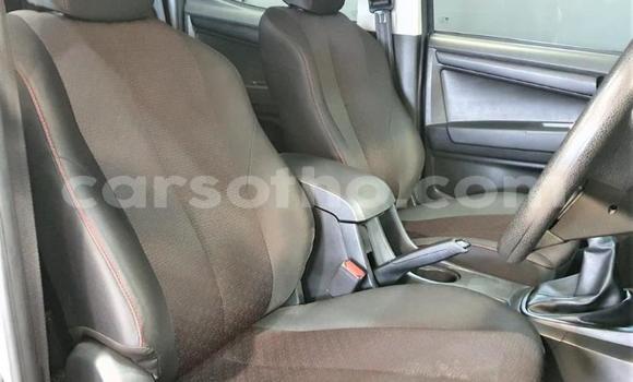 Acheter Occasion Voiture Isuzu KB Blanc à Maseru, Maseru Acheter Occasion Voiture Isuzu KB Blanc à Maseru, Maseru