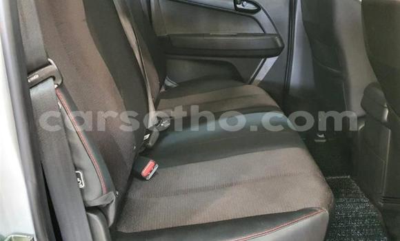 Acheter Occasion Voiture Isuzu KB Blanc à Maseru, Maseru Acheter Occasion Voiture Isuzu KB Blanc à Maseru, Maseru