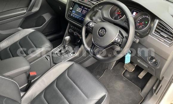 Acheter Occasion Voiture Volkswagen Tiguan Blanc à Maseru, Maseru Acheter Occasion Voiture Volkswagen Tiguan Blanc à Maseru, Maseru