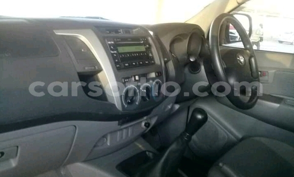 Acheter Occasion Voiture Toyota Hilux Blanc à Mafeteng, Mafeteng Acheter Occasion Voiture Toyota Hilux Blanc à Mafeteng, Mafeteng
