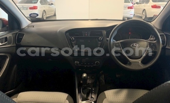 Acheter Occasion Voiture Hyundai i20 Rouge à Maputsoe, Leribe Acheter Occasion Voiture Hyundai i20 Rouge à Maputsoe, Leribe
