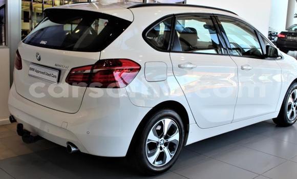 Sayi Na hannu BMW 2er Active Tourer White Mota in Import - Dubai a Maseru Sayi Na hannu BMW 2er Active Tourer White Mota in Import - Dubai a Maseru