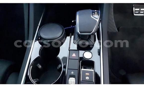 Sayi Na hannu Volkswagen Touareg Silver Mota in Import - Dubai a Maseru Sayi Na hannu Volkswagen Touareg Silver Mota in Import - Dubai a Maseru