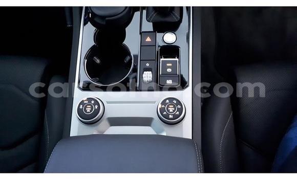 Sayi Na hannu Volkswagen Touareg Silver Mota in Import - Dubai a Maseru Sayi Na hannu Volkswagen Touareg Silver Mota in Import - Dubai a Maseru