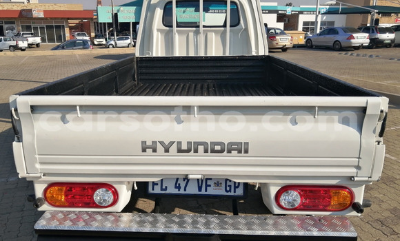 Acheter Occasion Voiture Hyundai H1 Blanc à Butha Buthe, Butha-Buthe Acheter Occasion Voiture Hyundai H1 Blanc à Butha Buthe, Butha-Buthe