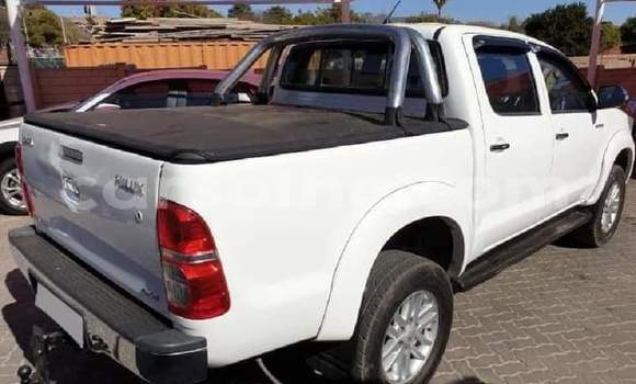Acheter Occasion Voiture Toyota Hilux Blanc à Maseru, Maseru Acheter Occasion Voiture Toyota Hilux Blanc à Maseru, Maseru