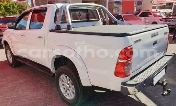 Acheter Occasion Voiture Toyota Hilux Blanc à Maseru, Maseru Acheter Occasion Voiture Toyota Hilux Blanc à Maseru, Maseru