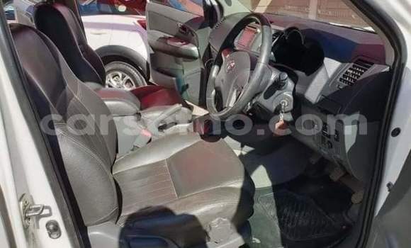 Acheter Occasion Voiture Toyota Hilux Blanc à Maseru, Maseru Acheter Occasion Voiture Toyota Hilux Blanc à Maseru, Maseru