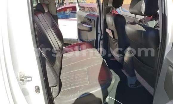 Acheter Occasion Voiture Toyota Hilux Blanc à Maseru, Maseru Acheter Occasion Voiture Toyota Hilux Blanc à Maseru, Maseru