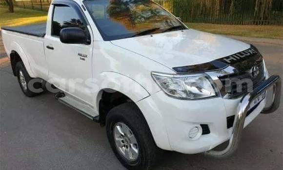 Acheter Occasion Voiture Toyota Hilux Blanc à Maseru, Maseru Acheter Occasion Voiture Toyota Hilux Blanc à Maseru, Maseru
